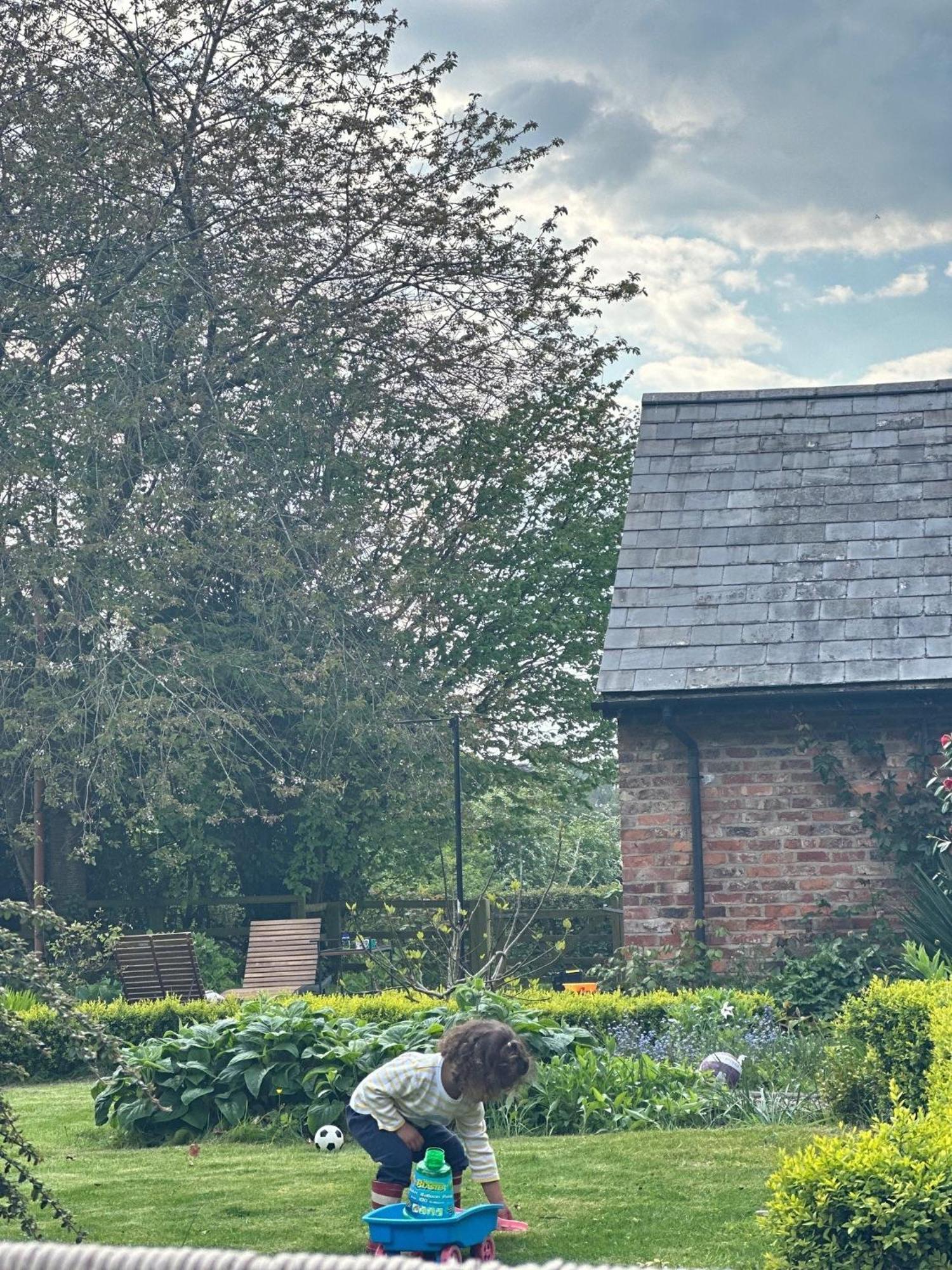 The Guesthouse At Old Vicarage ทาร์พอร์ลีย์ ภายนอก รูปภาพ